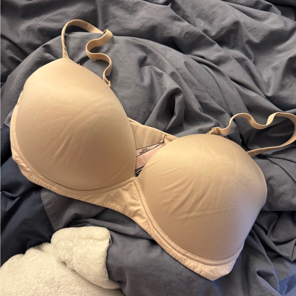 Wireless Nursing Bra Size 38DD GUC nude